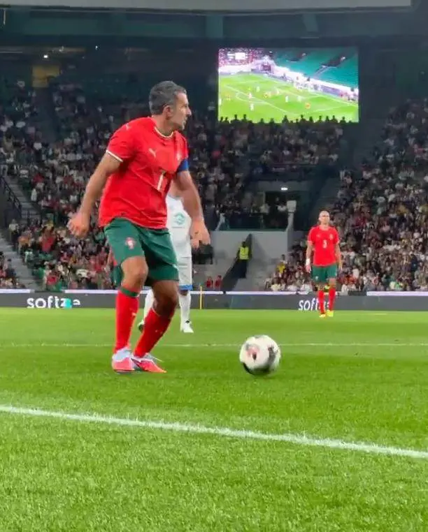 界传奇巨星, 卡洛斯却很