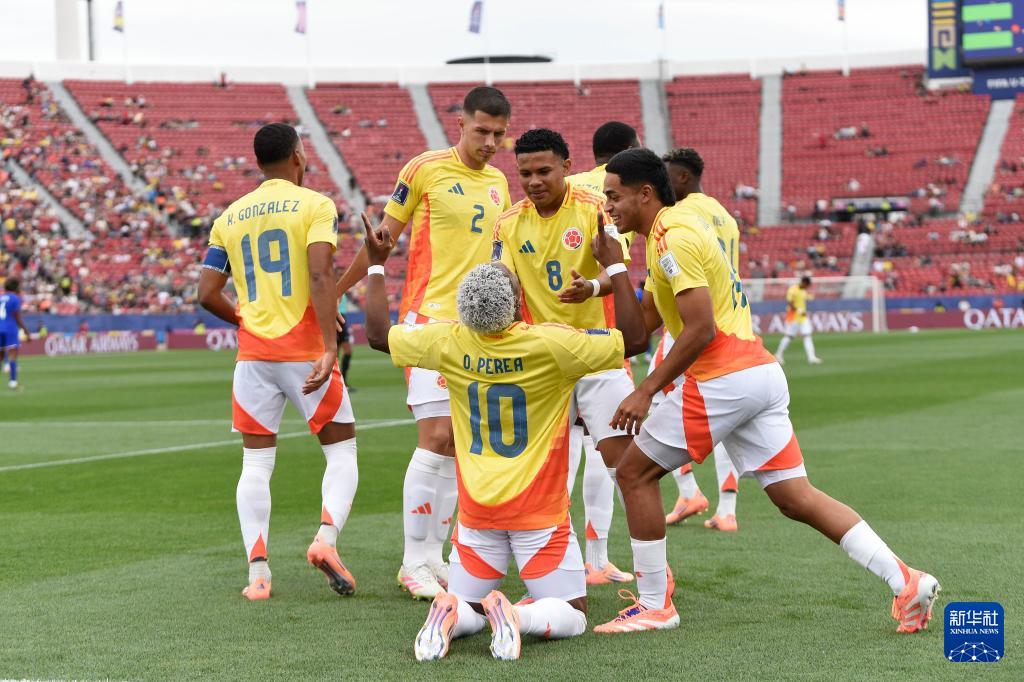 新华社发 新华社发