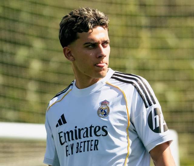 雷耶斯去世, 耶斯的认可, ue 雷耶斯去世, 耶斯的认可, ue